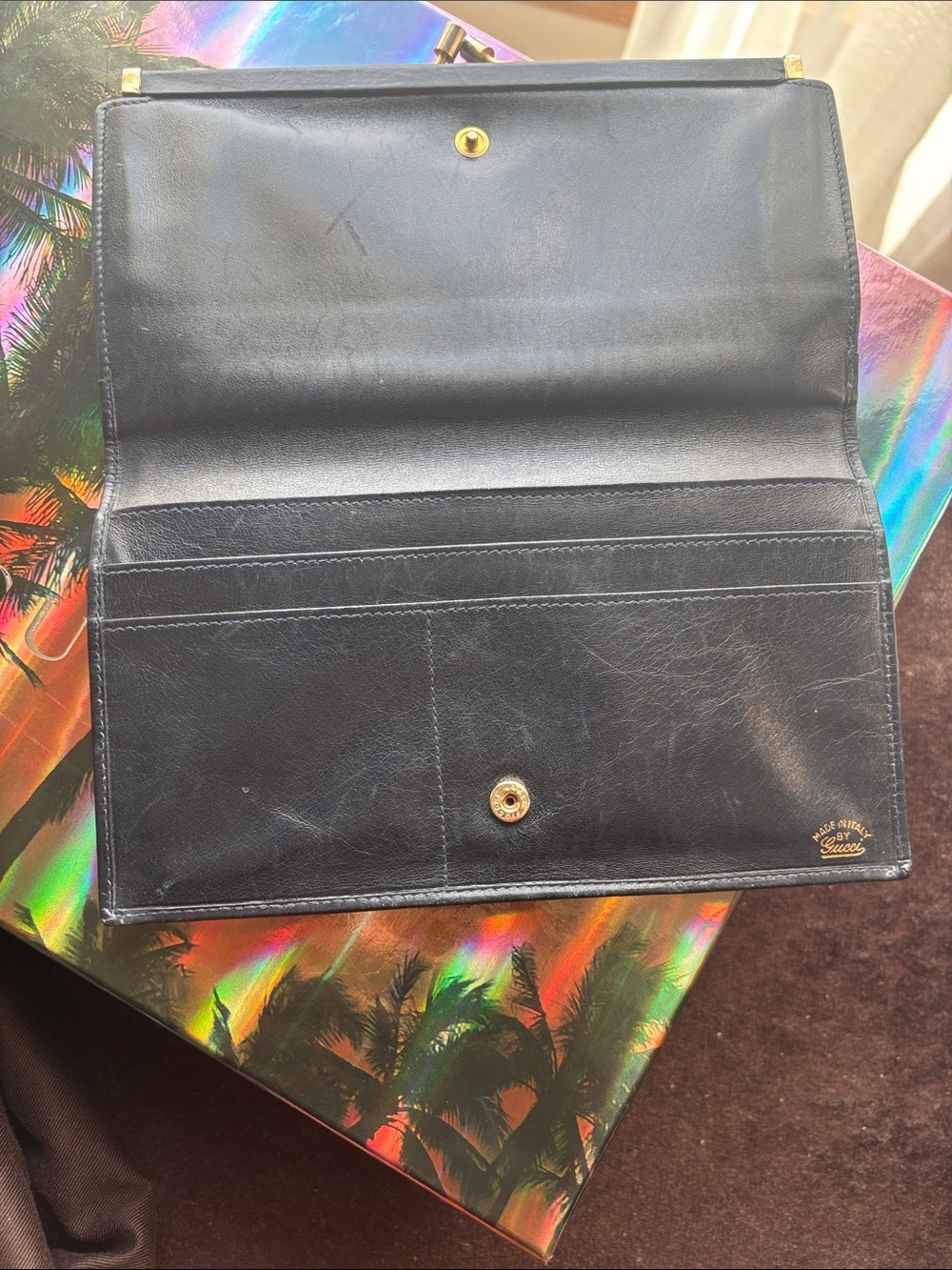 Pre loved Gucci Kisslock bi fold Monogram Wallet - Picture 4 of 7